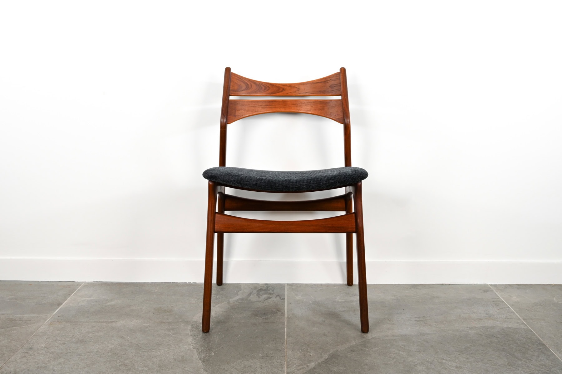 6 Chaises de Table en Teck </br>Designer: 'Erik Buch' – Image 2