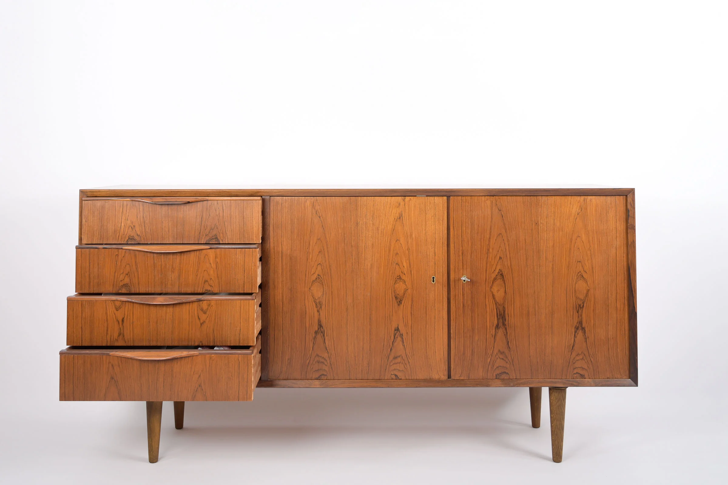Enfilade en Palissandre de Rio </br>Designer: 'Erling Torvitz' – Image 5