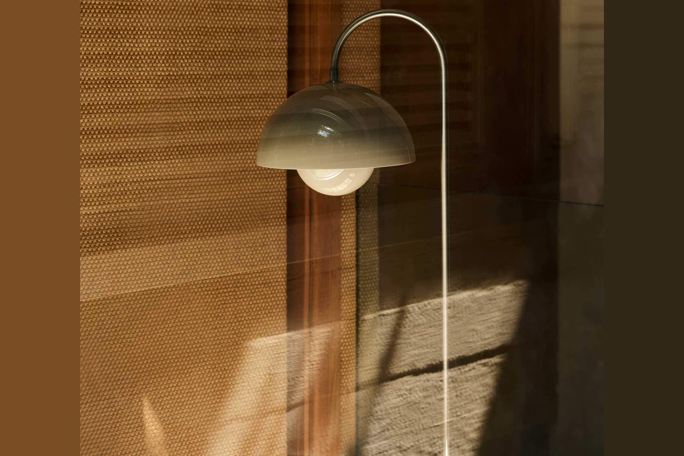 Lampadaire 'Flowerpot VP12'</br>Verner Panton. 4 coloris