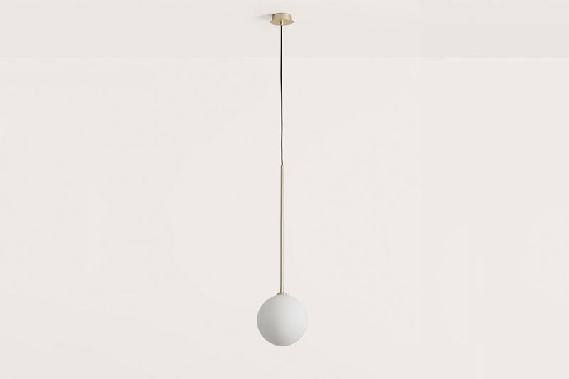 Suspension Acier & Opaline </br> Modèle 'Ball' 2 Finitions