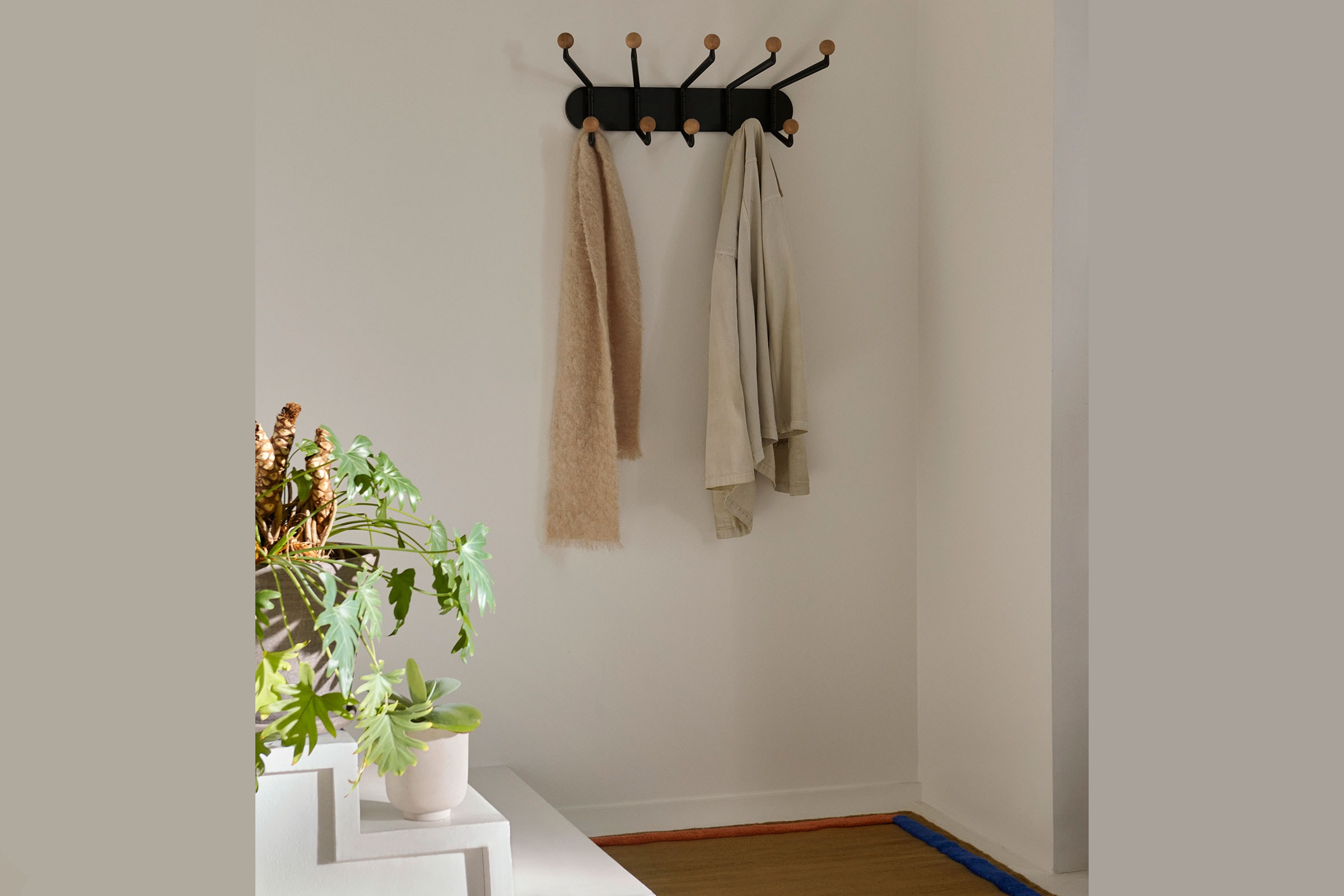 Porte Manteaux 'Capture Hanger'</br>'&Tradition'. 3 modèles – Image 5