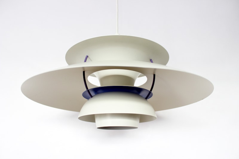 Suspension Modèle 'PH5' </br>Designer: 'Poul Henningsen'