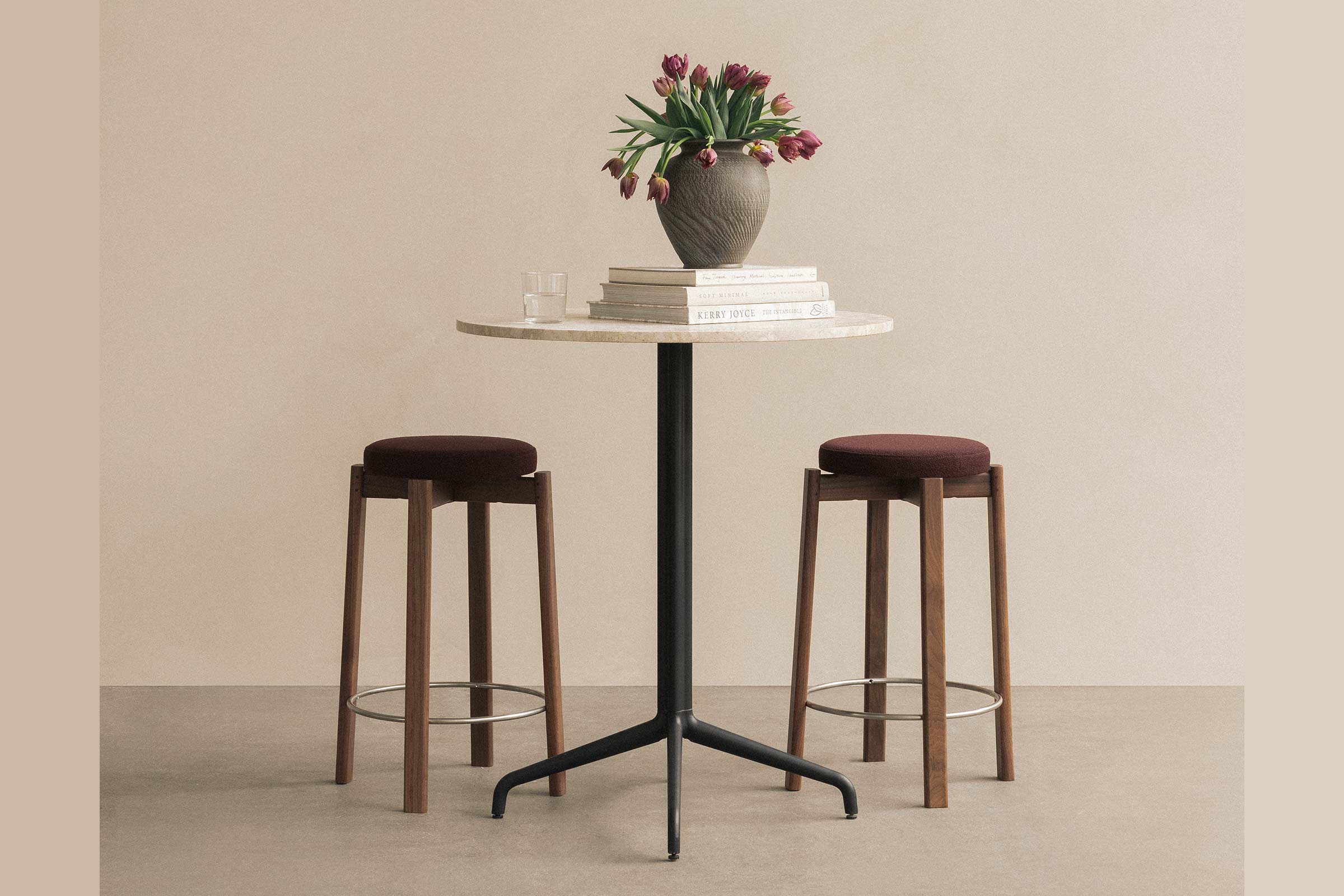 Tabouret 'Passage Counter'</br>'Audo Copenhagen'. Plusieurs finitions