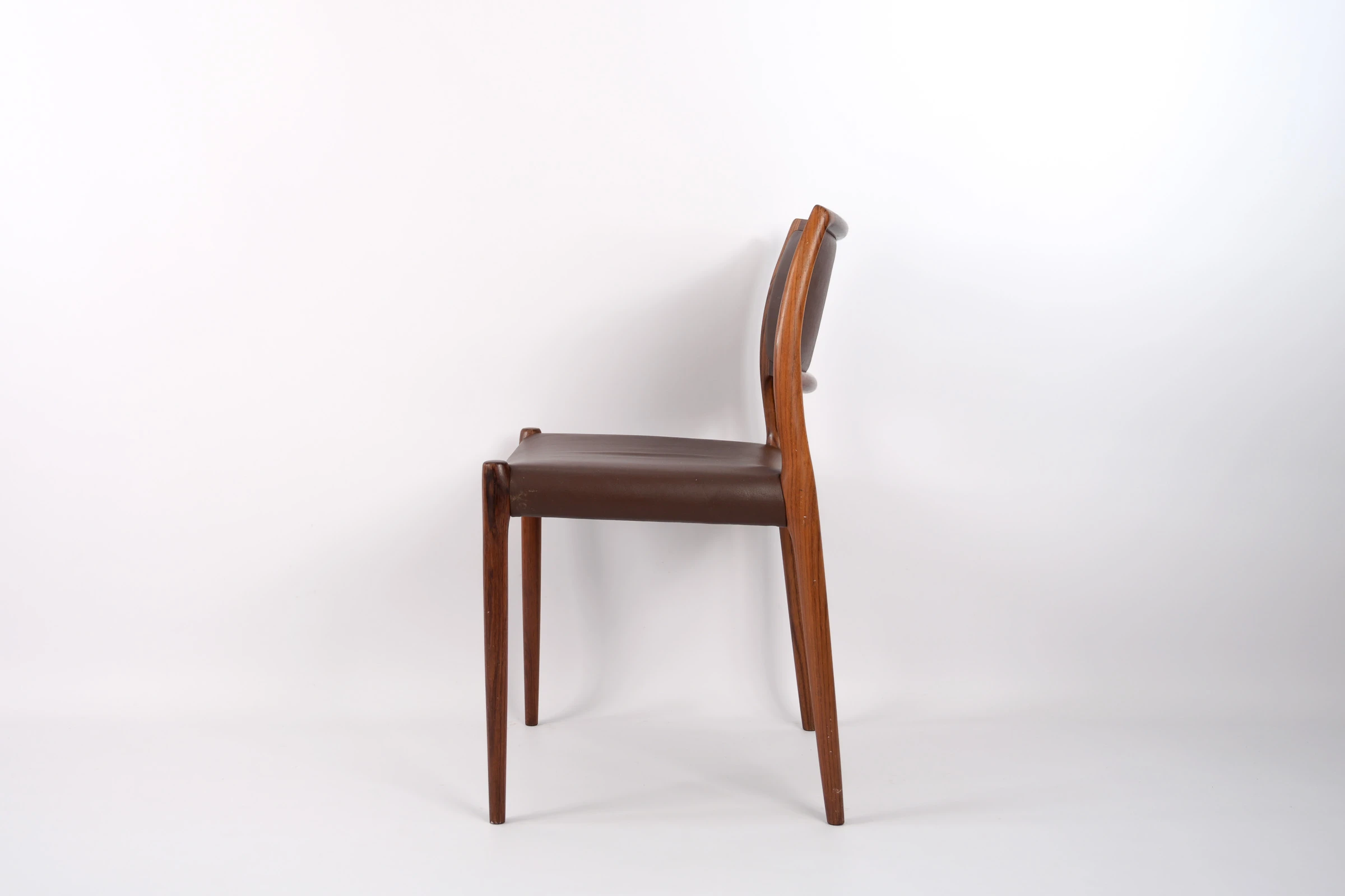 2 Chaises de Table en Palissandre de Rio </br>Designer: 'Niels O. Møller' – Image 4