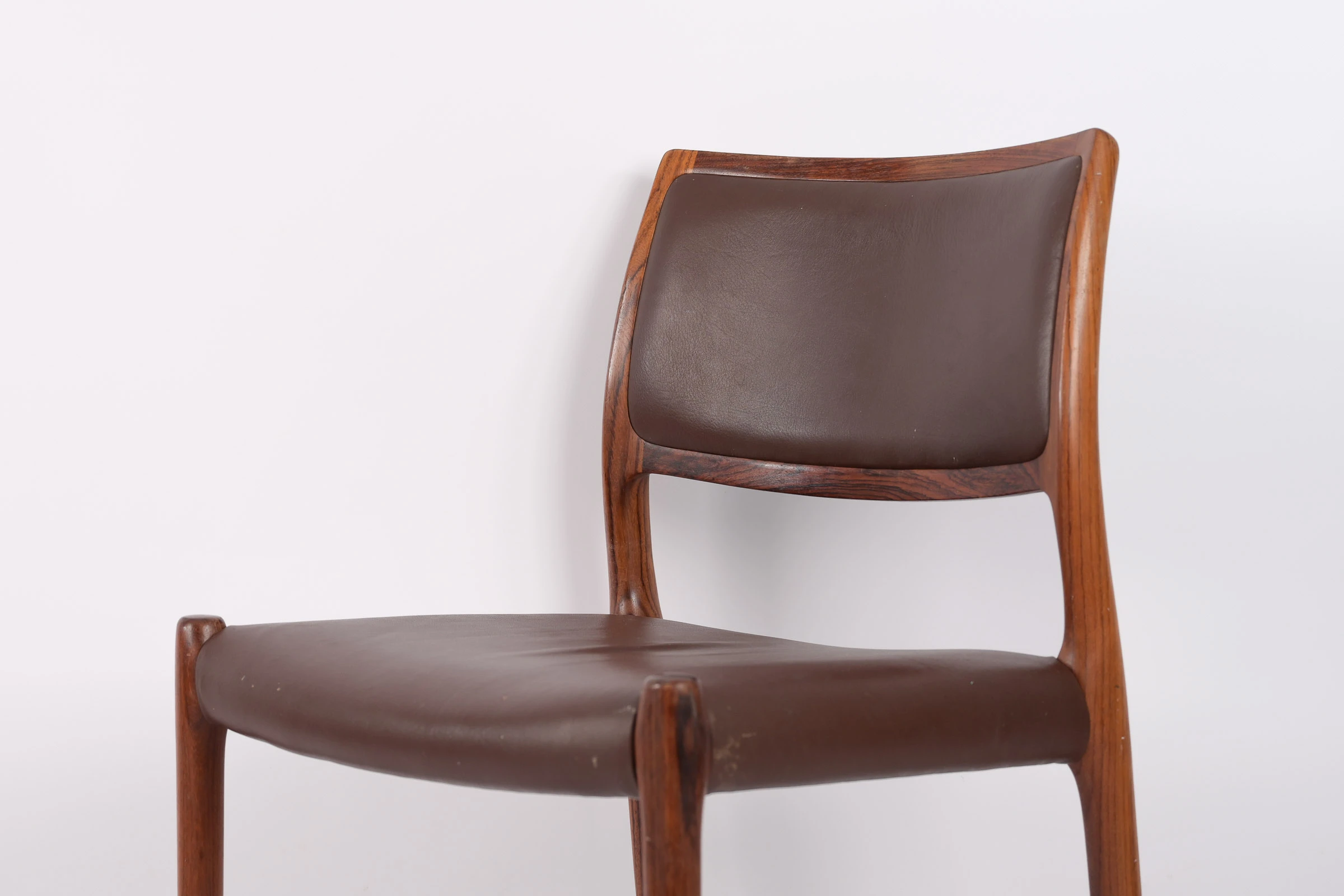 2 Chaises de Table en Palissandre de Rio </br>Designer: 'Niels O. Møller' – Image 6